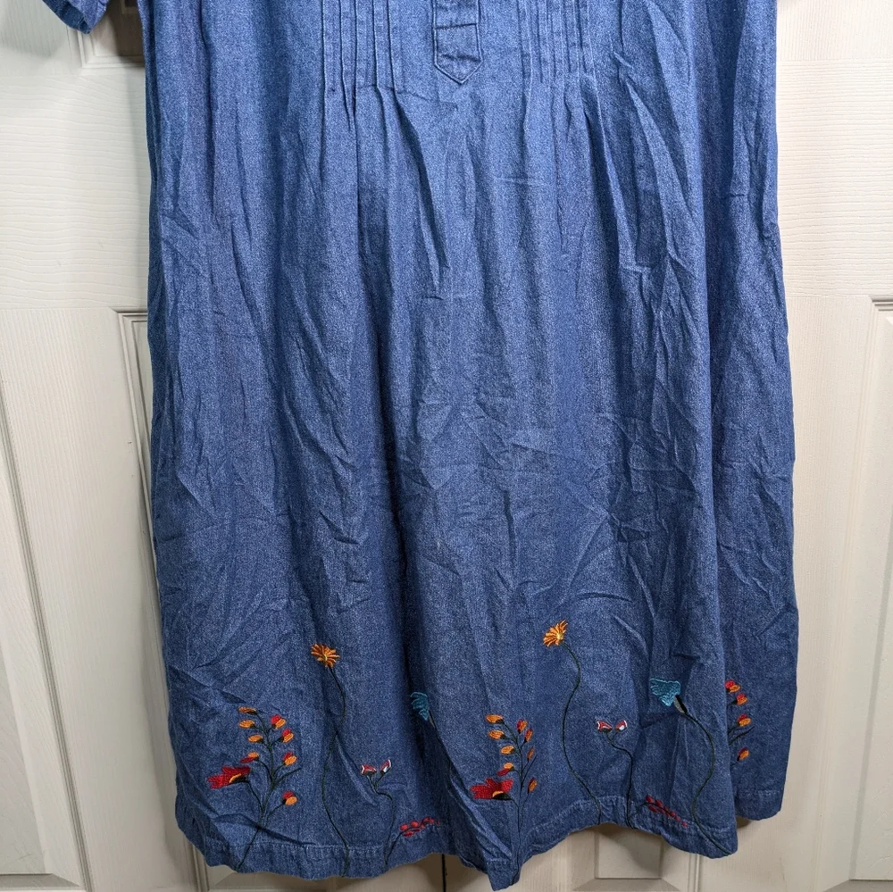 The Vermont Country Store Denim Maxi House Dress 1X Embroidered Floral Prairie - Picture 4 of 8